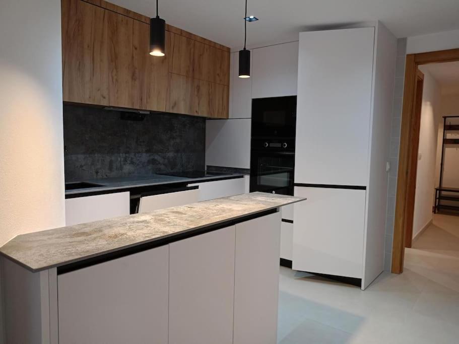 Apartamento 2 Dormitorios En El Centro Alhama de Murcia Esterno foto